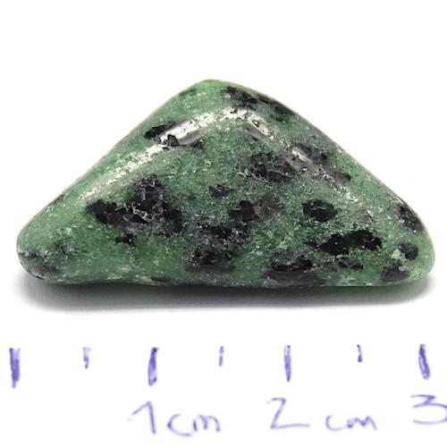 Rubis sur Zoïsite - Terre Precieuse